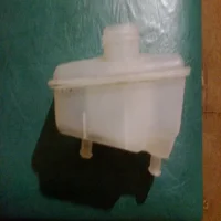 Бачок тормозной жидкости