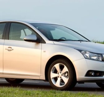 Задние двери на Chevrolet Cruze