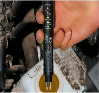 Замена тормозной жидкости