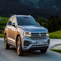 Замена салонного фильтра Volkswagen Touareg