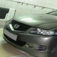 Передний бампер на Honda Accord 7