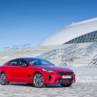 Комплектации KIA Stinger