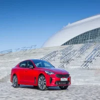 Комплектации KIA Stinger