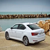 Комплектации Skoda Superb