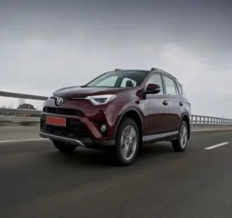 Комплектации Toyota RAV4