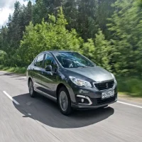 Комплектации Peugeot 408
