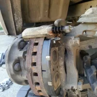 Тормозные колодки на Ford Explorer 5