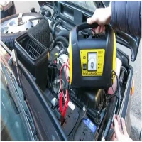 Как завести автомобиль с севшим аккумулятором