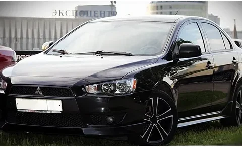 Подлокотник для Lancer X