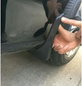 Брызговик на Camry 40