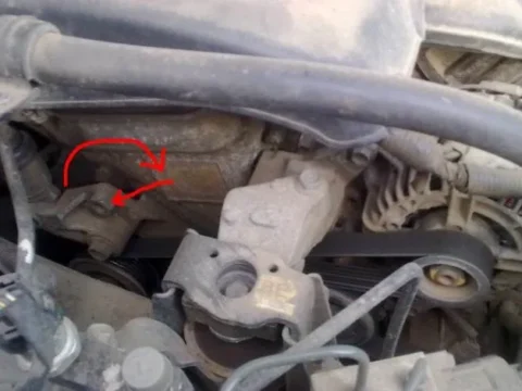 Приводной ремень и генератор на Corolla 120