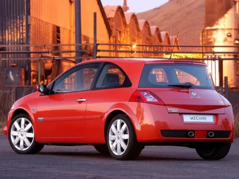 Шаровая опора на Renault Megane