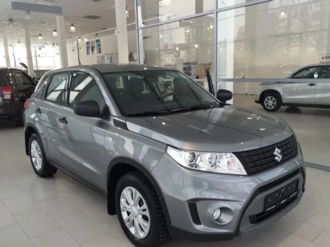 Комплектации Suzuki Vitara