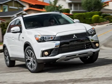 Комплектации Mitsubishi ASX