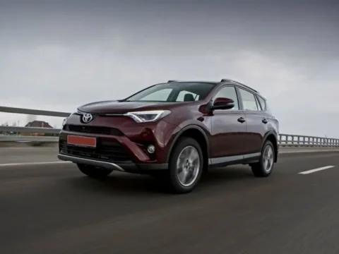Комплектации Toyota RAV4