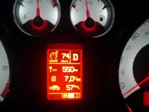 Датчик давления масла Peugeot 308