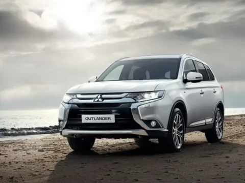 Салонный фильтр на Mitsubishi Outlander